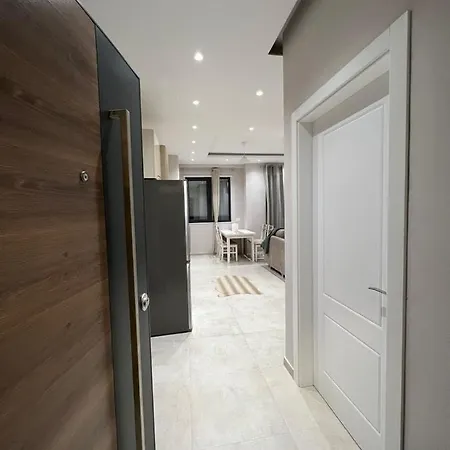 Apartamento 090 *